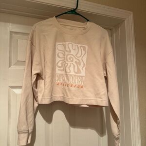 Old Navy Cream Graphic cropped long sleeve